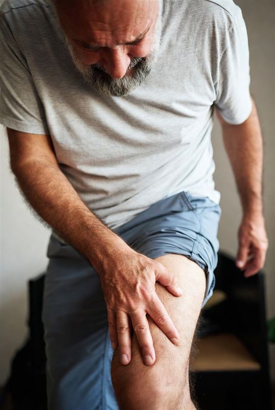 Douleur descendant à l'avant de la cuisse (cruralgie)